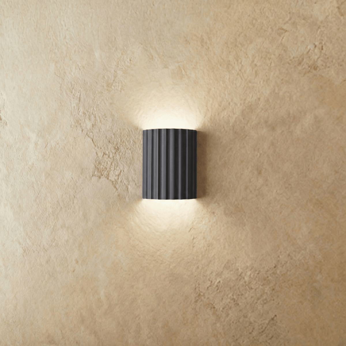 Ujal Wall Lamp - Nuvé