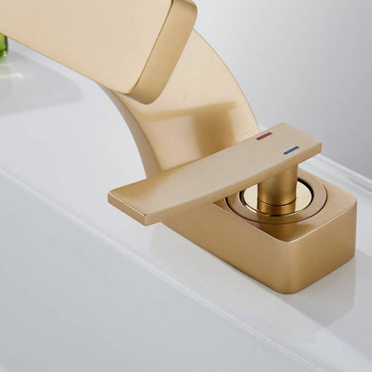 Vatn Bathroom Faucet - Nuvé