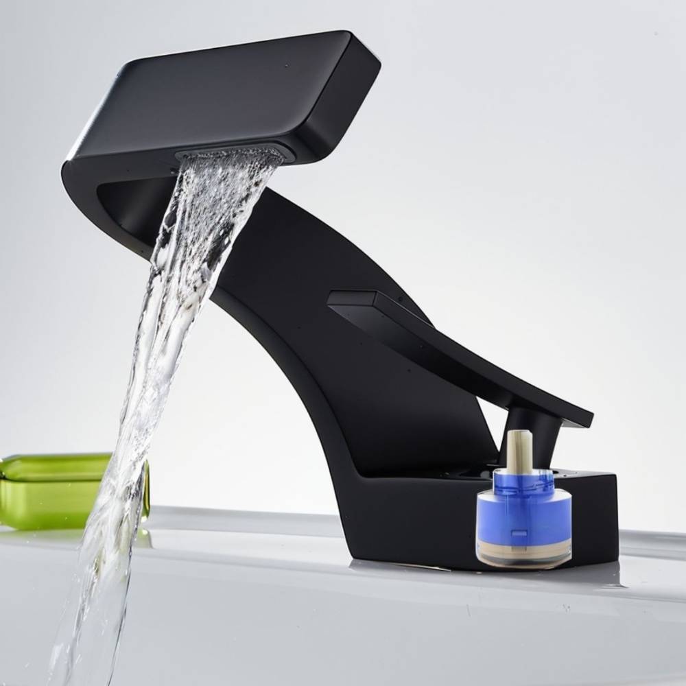 Vatn Bathroom Faucet - Nuvé