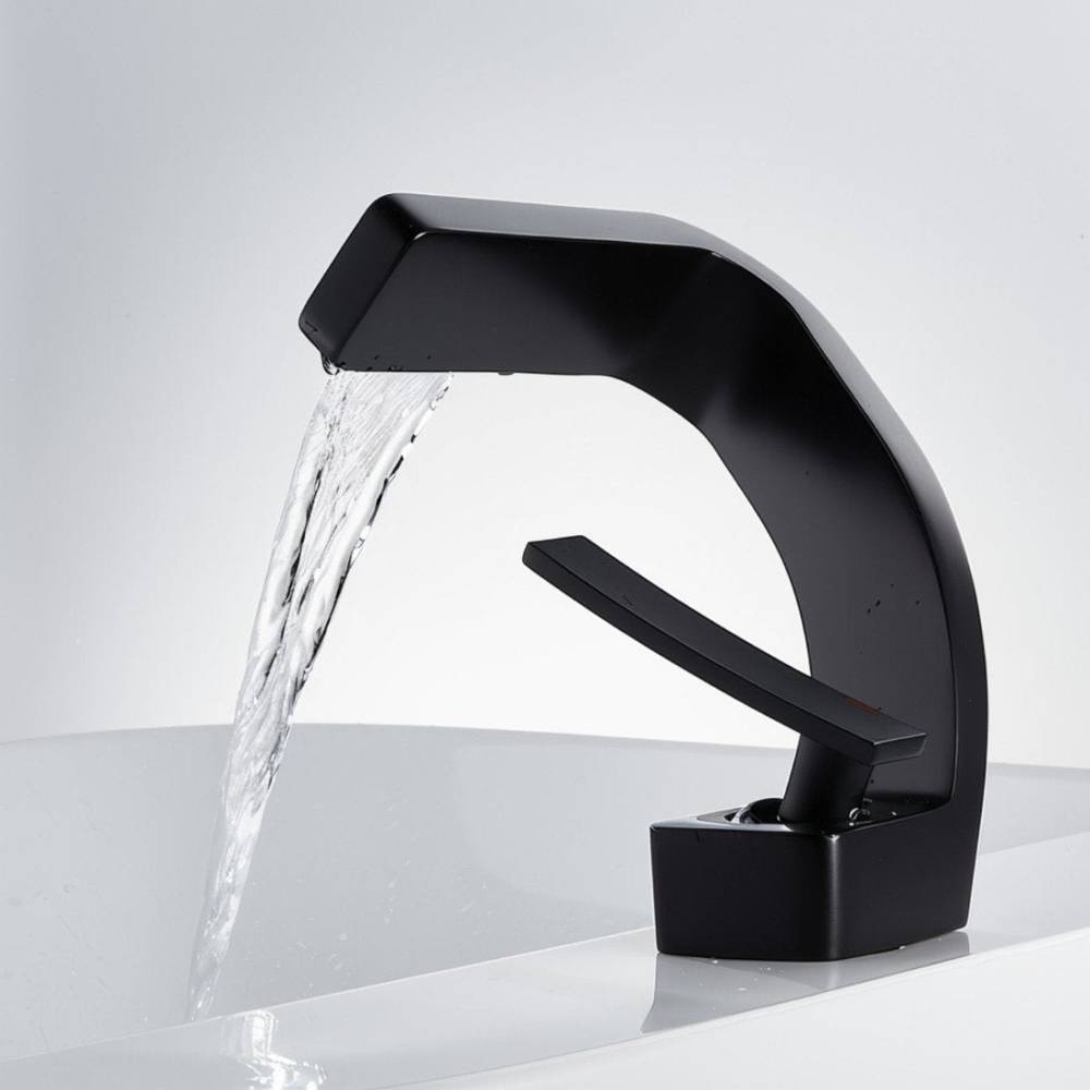Vatn Bathroom Faucet - Nuvé
