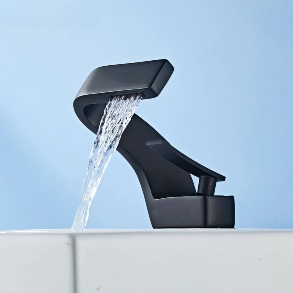 Vatn Bathroom Faucet - Nuvé