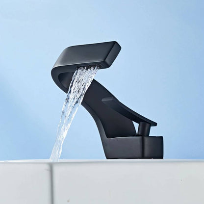 Vatn Bathroom Faucet - Nuvé