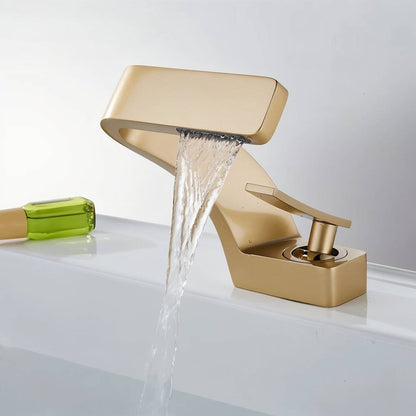 Vatn Bathroom Faucet - Nuvé