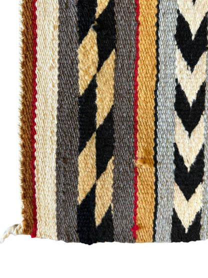 Vintage Native American Navajo Rug 29” x 32” - Nuvé