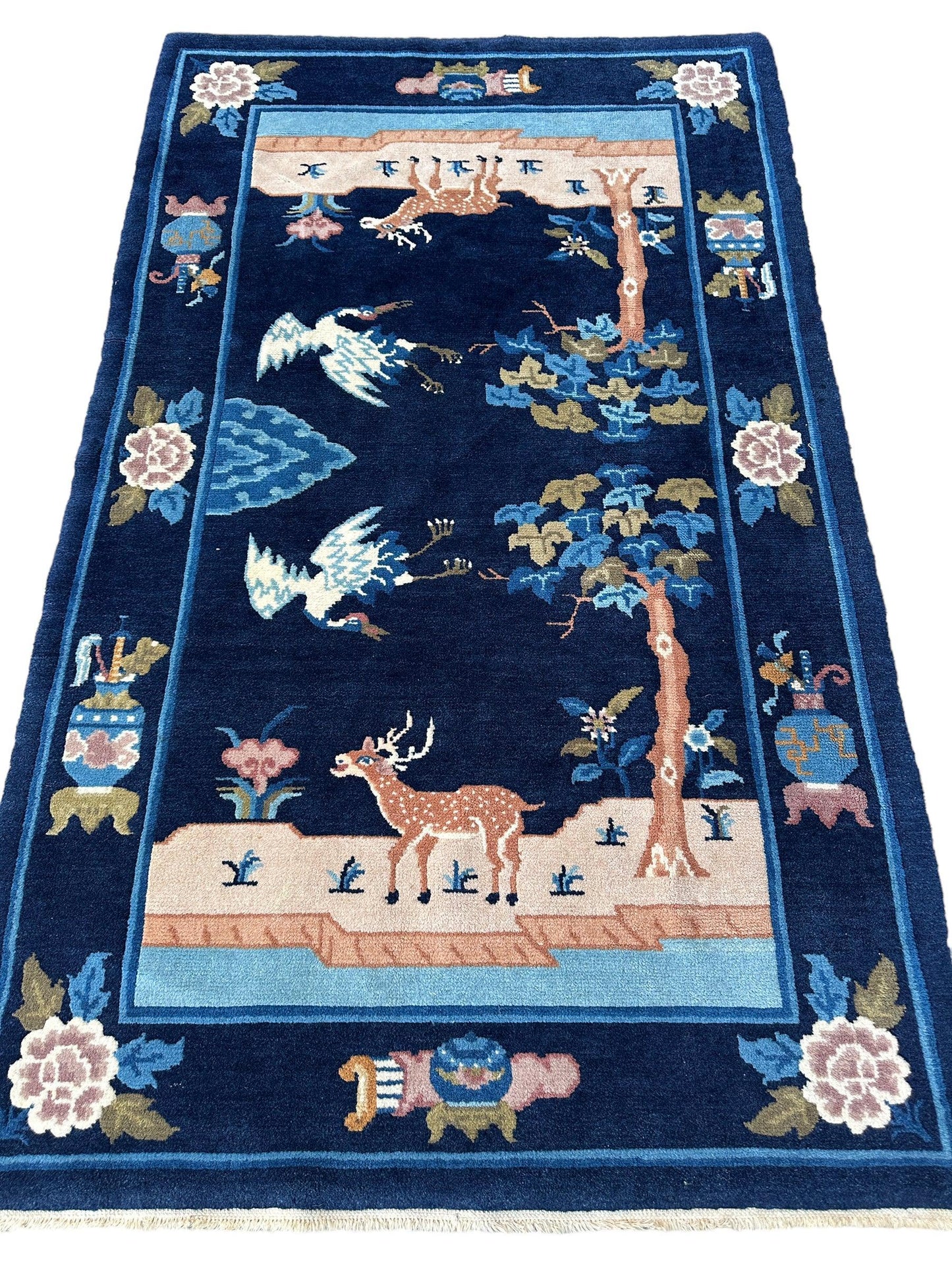 Vintage Pictorial Tibetan Rug 3’ x 5’1” - Nuvé