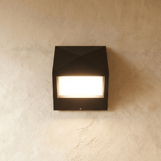 Vivienne Outdoor Garden Lamp