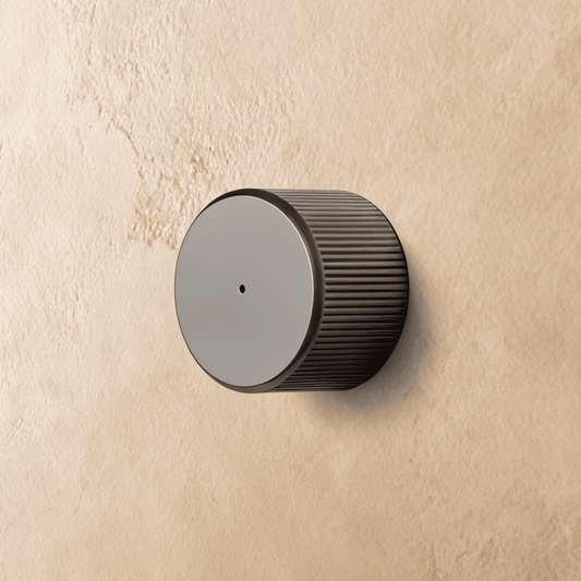 Vorn Handle and Lock - Nuvé