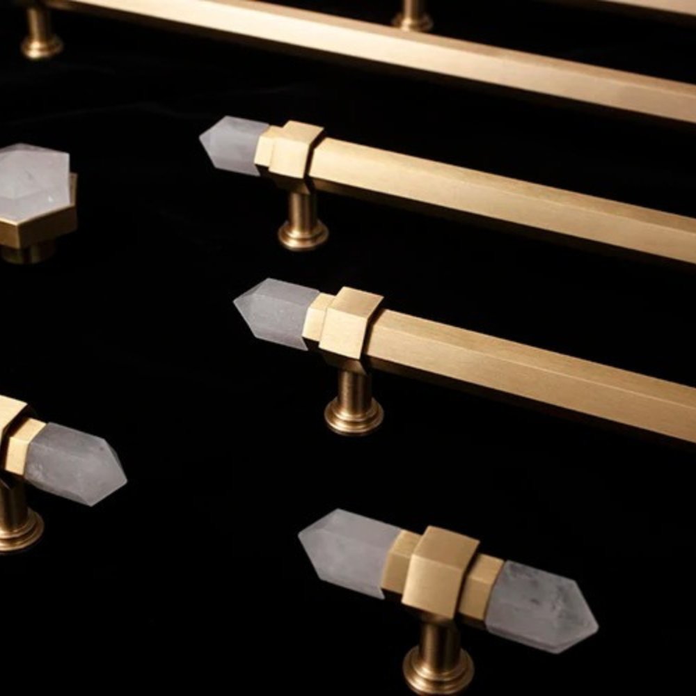 Zakitu Crystal Knob & Pull Bar - Nuvé