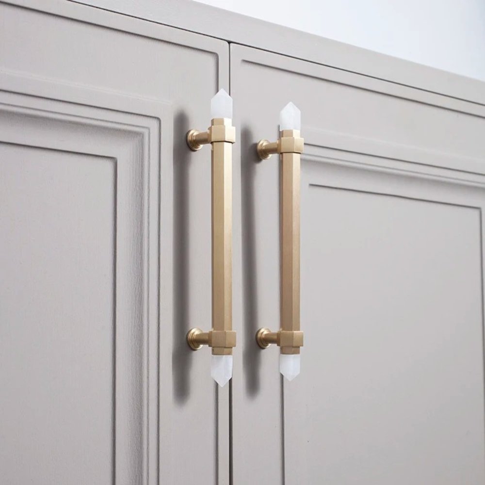 Zakitu Crystal Knob & Pull Bar - Nuvé