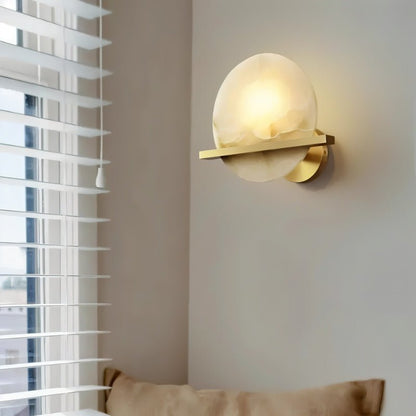Zivano Alabaster Wall Lamp - Nuvé